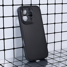 Zastitna futrola 3D Camera - iPhone 16 Pro crna.