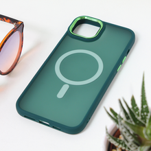 Zastitna futrola Magsafe colorful - iPhone 15 Plus tamno zelena.