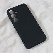 Zastitna futrola Teracell Soft Velvet - Samsung S921B Galaxy S24 crna.