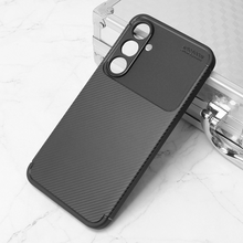 Zastitna futrola Defender Carbon - Samsung A556 Galaxy A55 5G crna.