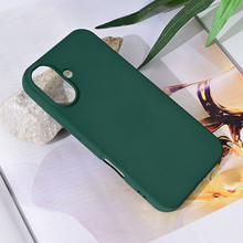 Zastitna futrola Teracell Soft Velvet - iPhone 16 6.1 tamno zelena.