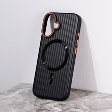 Zastitna futrola Magsafe Stripe - iPhone 16 6.1 crna.