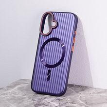 Zastitna futrola Magsafe Stripe - iPhone 16 6.1 ljubicasta.