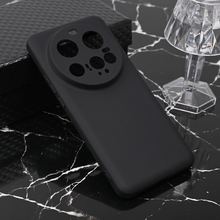 Zastitna silikonska futrola Ultra Thin - Xiaomi 15 Ultra mat crna.