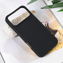 Zastitna futrola Teracell Soft Velvet - iPhone 17 Pro Max 6.9 crna.