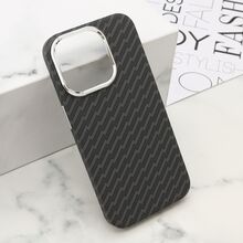 Zastitna futrola UrbanMesh MagSafe - iPhone 15 Pro (6.1) DZ01 (MS).