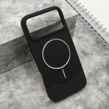 Zastitna futrola URBAN EDGE Magsafe - iPhone 17 Pro Max (6.9) crna (MS).