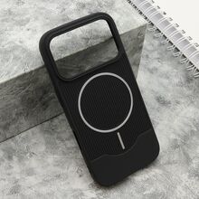 Zastitna futrola URBAN EDGE Magsafe - iPhone 17 Pro crna (MS).