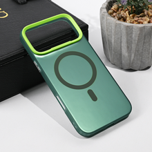 Zastitna futrola Magsafe providna - iPhone 17 Pro Max 6.9 zelena.