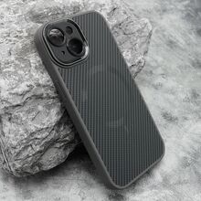 Zastitna futrola CARBON MagSafe - iPhone 15 siva (small camera) (MS).