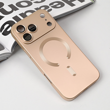 Zastitna futrola Magsafe Chrome - iPhone 17 Pro Max 6.9 zlatna.