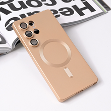 Zastitna futrola Magsafe Chrome - Samsung S938 Galaxy S25 Ultra zlatna.