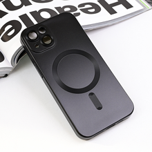 Zastitna futrola Magsafe Chrome - iPhone 13 crna.