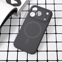 Zastitna futrola Magsafe Pure color - iPhone 17 Pro siva.