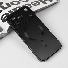 Zastitna futrola Magsafe Chrome - iPhone 17 Pro Max 6.9 crna.