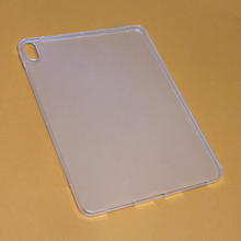 Zastitna silikonska futrola Ultra Thin - iPad Air 5 2022 Transparent.