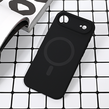 Zastitna futrola Magsafe Pure color - iPhone 17 Air crna.