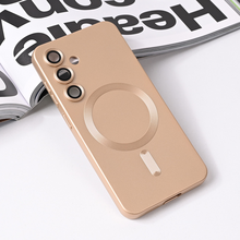 Zastitna futrola Magsafe Chrome - Samsung S931 Galaxy S25 zlatna.