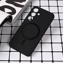 Zastitna futrola Magsafe Pure color - Samsung S931 Galaxy S25 crna.