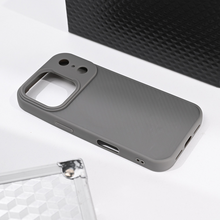 Zastitna futrola Magsafe Kevlar - iPhone 17 Pro siva.