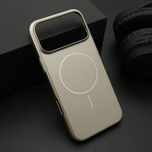 Zastitna futrola PURE mat MagSafe - iPhone 17 Pro Max (6.9) zlatna (MS).