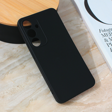 Teracell GIULIETTA silikonska futrola - Samsung S921B Galaxy S24 mat crna.