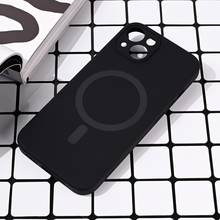 Zastitna futrola Magsafe Pure color - iPhone 15 6.1 crna.