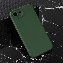 Teracell GIULIETTA silikonska futrola - iPhone 16e/17e 6.1 mat zelena.