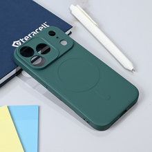 Teracell GIULIETTA silikonska futrola Magsafe - iPhone 17 Pro/18 Pro 6.3 tamno zelena.