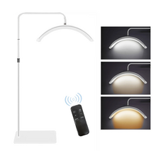 Podna LED lampa Half moon bela.