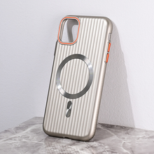 Zastitna futrola Magsafe Stripe - iPhone 11 6.1 siva.