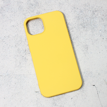 Zastitna futrola Nano Silikon - iPhone 13 zuta.