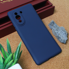 Teracell GIULIETTA silikonska futrola - Huawei Nova 10 mat tamno plava.