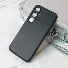 Zastitna futrola Defender Carbon - Samsung S921B Galaxy S24 crna.