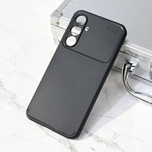 Zastitna futrola Defender Carbon - Samsung A165F Galaxy A16 crna.