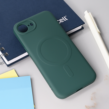 Teracell GIULIETTA silikonska futrola Magsafe - iPhone 16e 6.1 tamno zelena.