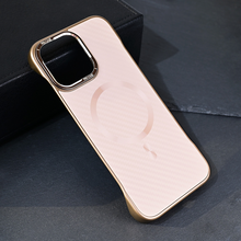 Zastitna futrola Magsafe Carbon - iPhone 16 Pro Max 6.9 bez.