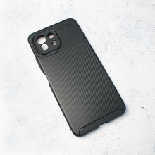 Zastitna futrola Defender Carbon - Xiaomi Mi 11 Lite crna.