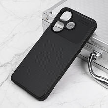 Zastitna futrola Defender Carbon - Xiaomi Redmi 13 crna.