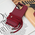 Zastitna futrola Crossbody - iPhone 16 Pro bordo.