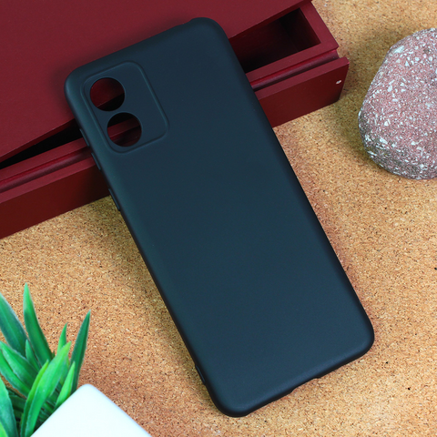 Teracell GIULIETTA silikonska futrola - Motorola Moto E13 mat crna.