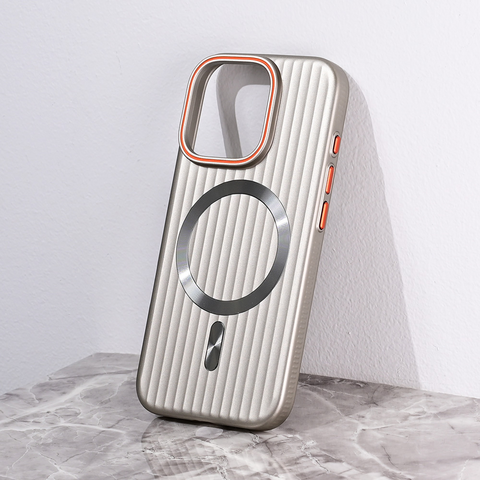 Zastitna futrola Magsafe Stripe - iPhone 16 Pro siva.