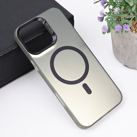 Zastitna futrola Magsafe providna - iPhone 16 Pro Max 6.9 crna.