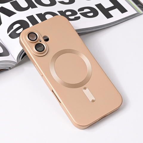 Zastitna futrola Magsafe Chrome - iPhone 16 6.1 gold.