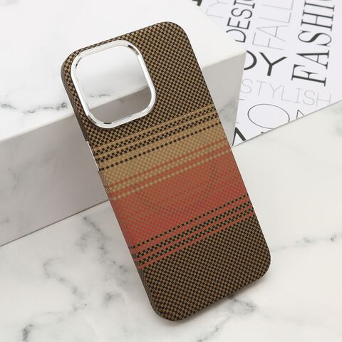 Zastitna futrola UrbanMesh MagSafe - iPhone 15 Pro Max (6.7) DZ05 (MS).