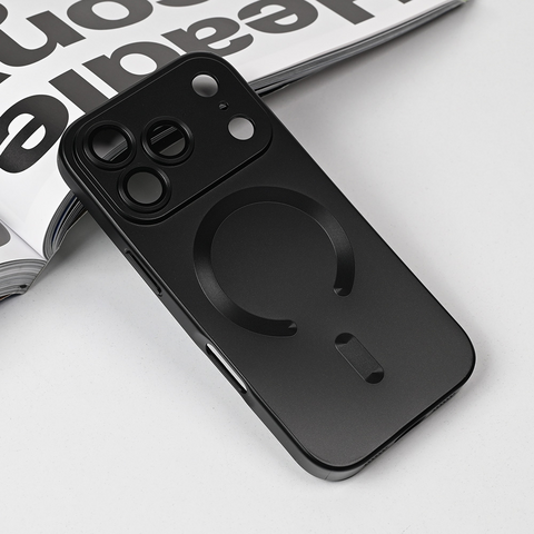 Zastitna futrola Magsafe Chrome - iPhone 17 Pro crna.