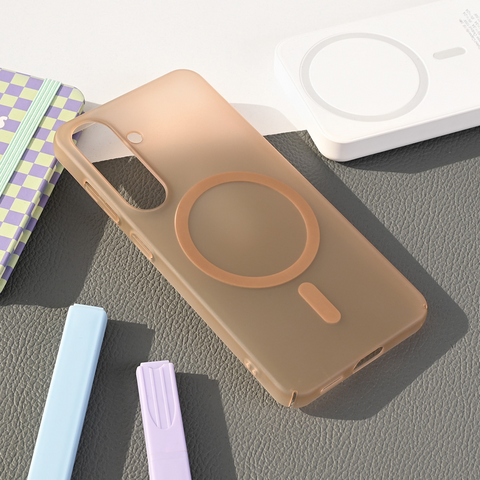 Zastitna futrola Magsafe mat PC - Samsung S931 Galaxy S25 braon.