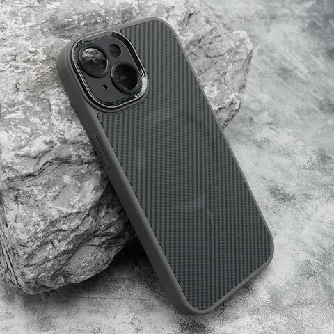Zastitna futrola CARBON MagSafe - iPhone 15 siva (small camera) (MS).