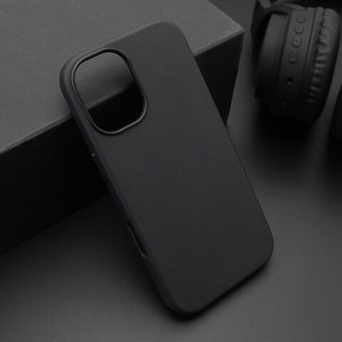 Zastitna futrola FROSTED SHIELD MagSafe - iPhone 17 crna (MS).