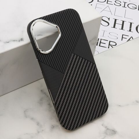 Zastitna futrola UrbanMesh MagSafe - iPhone 17 (6.1) DZ03 (MS).